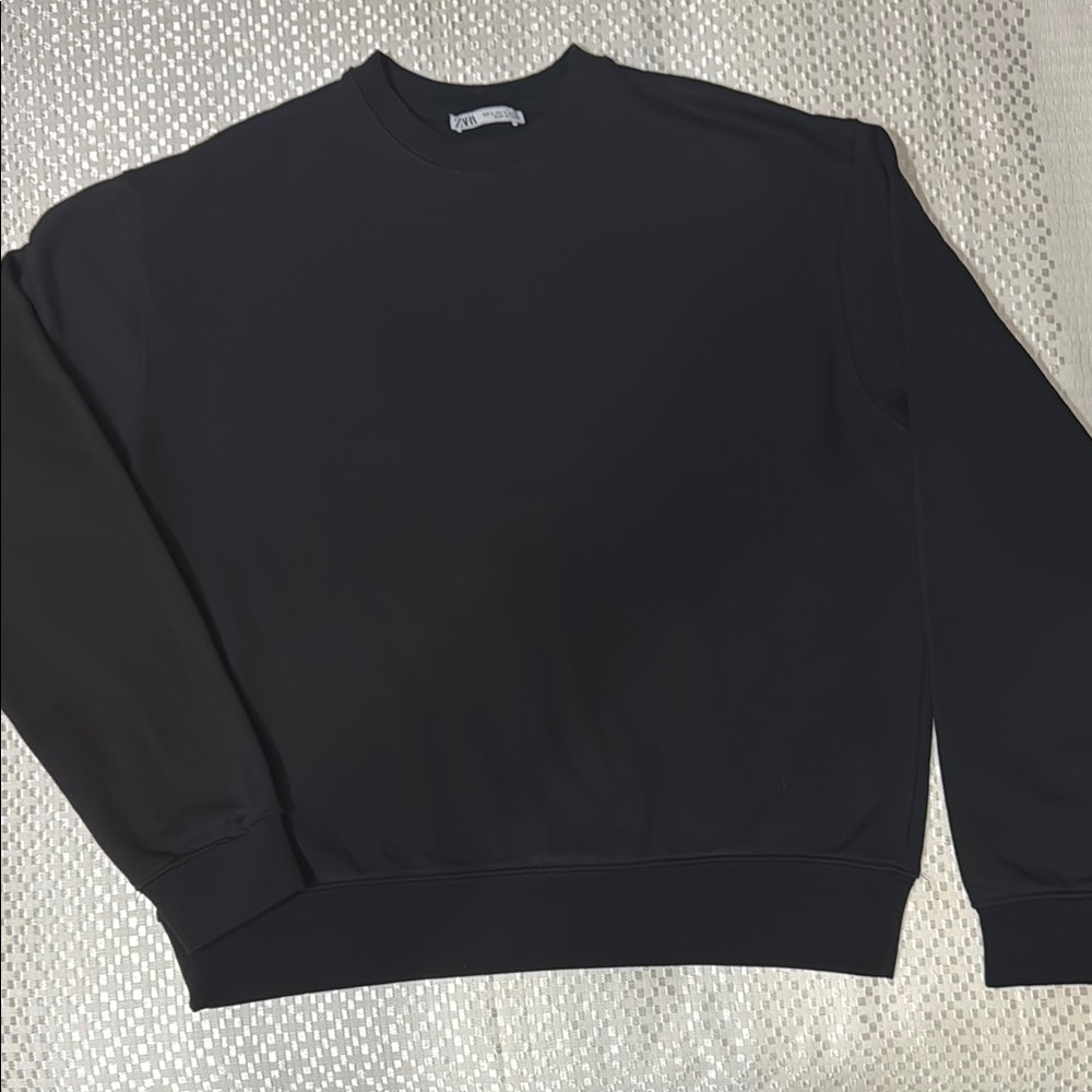 Zara Black Crewneck Sweatshirt